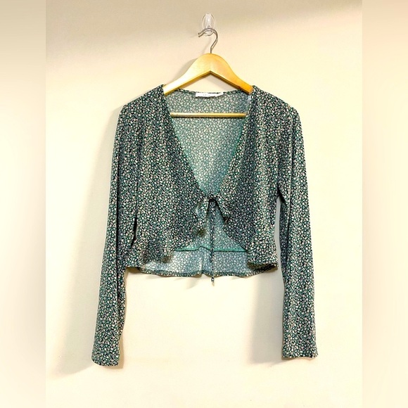 Lush Green Floral Print Tie-Front Crop Top Size L - Picture 3 of 6